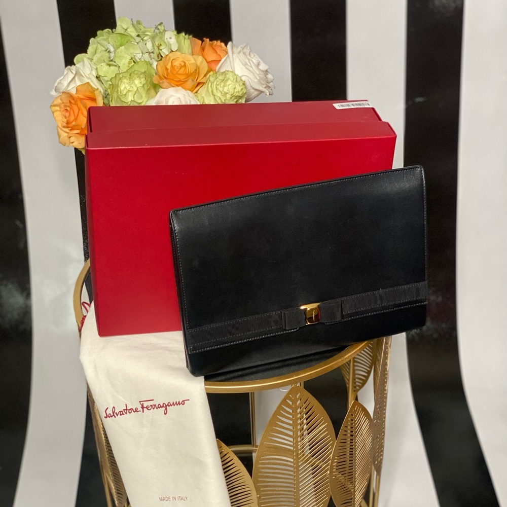 Salvatore Ferragamo Vara Bow Leather
Clutch